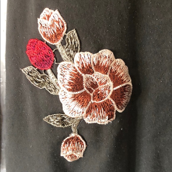 Embroidered floral bomber - Picture 4 of 5